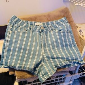 Tilly’s Striped Shorts